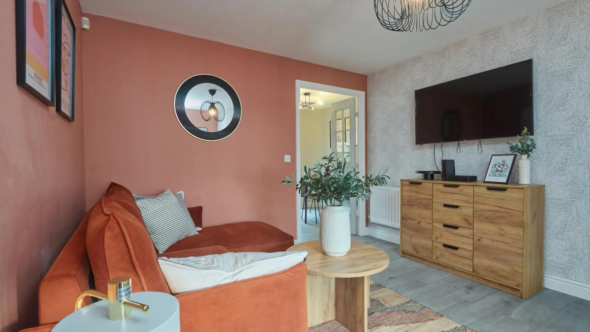 Homebird Property - Tavistock House Leeds