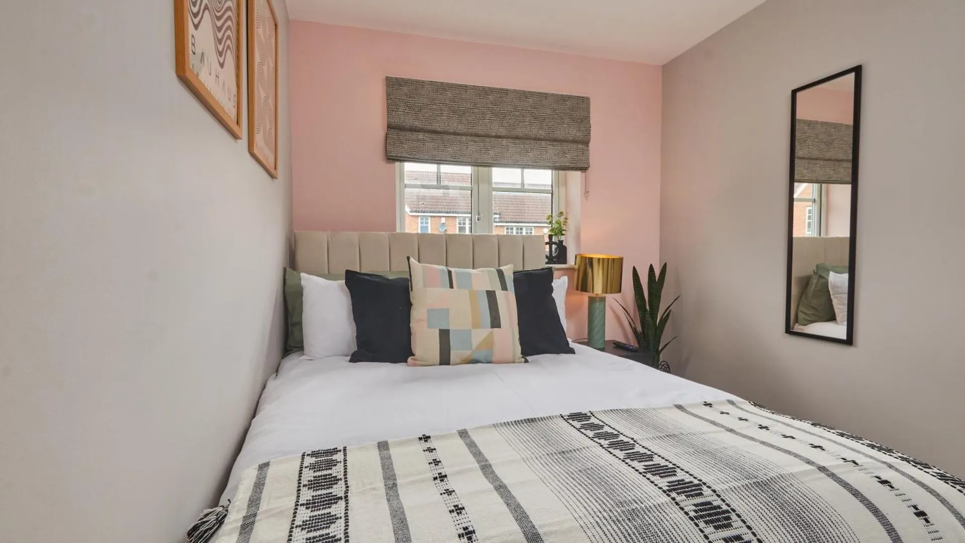 Homebird Property - Tavistock House Leeds