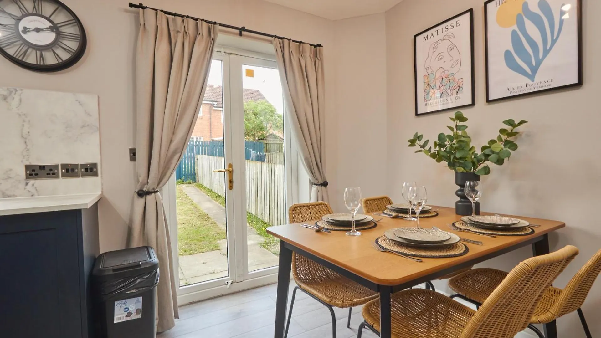 Homebird Property - Tavistock House Leeds  0*, Leeds (West Yorkshire)